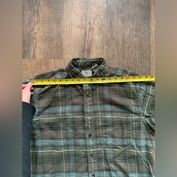 L.L.Bean button up shirt/ M - Picture 4 of 6
